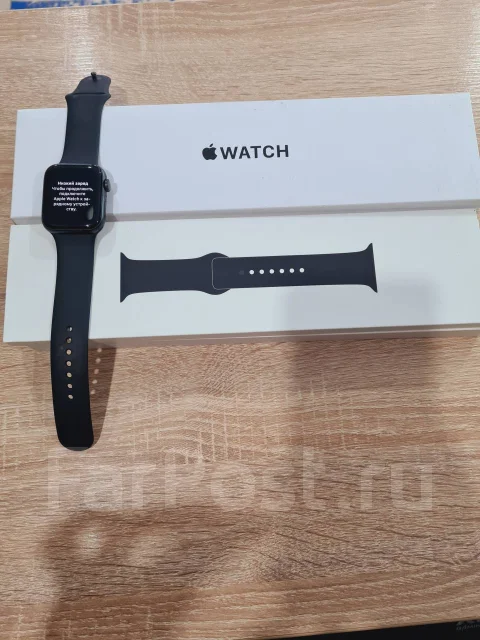 Apple Watch SE. GPS, NFC, IP67, IP68 ����
