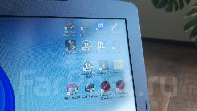 Asus ROG GL752VW. 17.3", 2,4����, ��� 16 ��, ���� 2 400���, WiFi: 1, Bluetooth: 1, ����������� �� 4��. ����