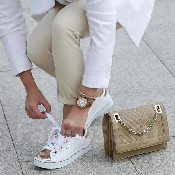 Продавец-консультант ОБУВЬ+СУМКИ Вторая речка, работа в ООО \"Валес \" во ...