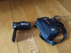Sony HDR-CX190E. 5 - 5.9 �� ����