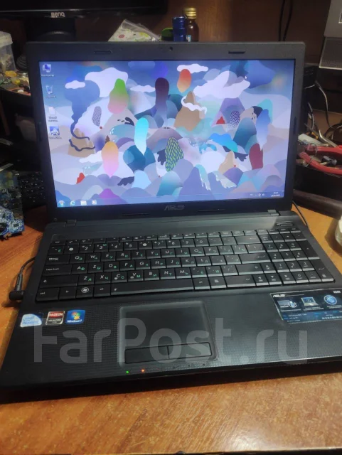 Asus K54LY. 15.6", 2,3����, ��� 4 ��, ���� 320���, WiFi: 1, Bluetooth: 1, ����������� �� 1��. ����