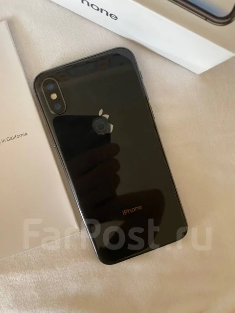 Apple iPhone X. �/�, 64 ��, ������, 4G LTE ����