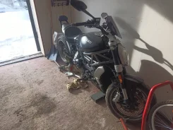 Ducati XDiavel. 1 260����. ��., ��������, ���, � �������� ����
