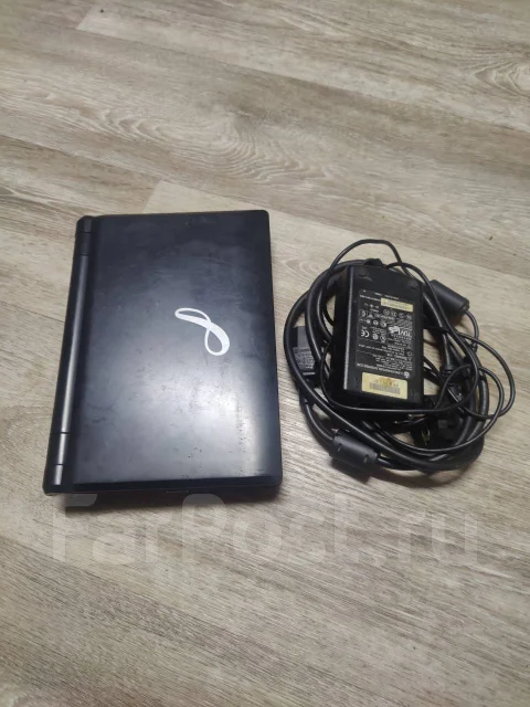 Roverbook Voyager V555 ����