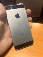 Apple iPhone SE. �/�, 32 ��, �����������, 4G LTE ����