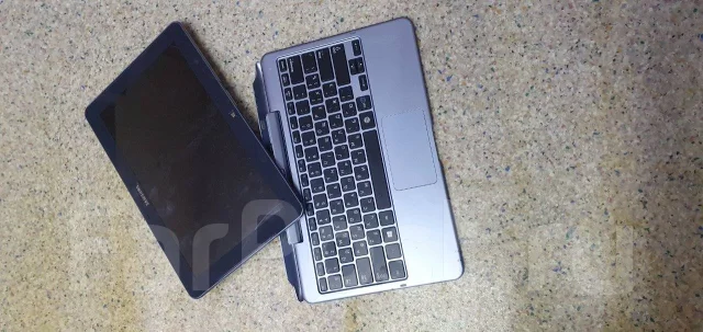 Samsung. WiFi: 1, Bluetooth: 1 ����