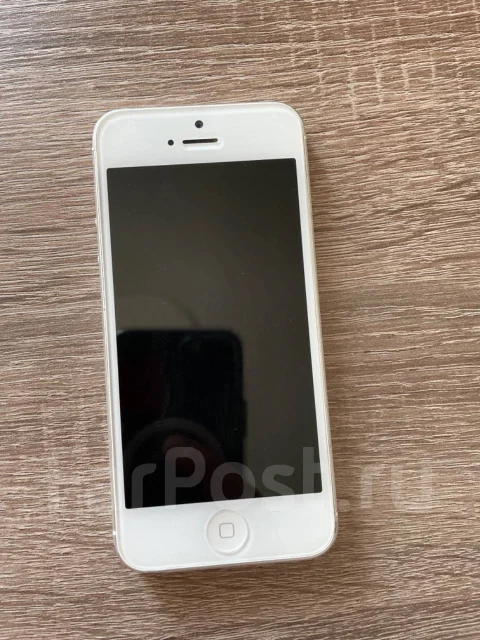 Apple iPhone 5. �/�, 16 ��, �����, 3G, 4G LTE ����