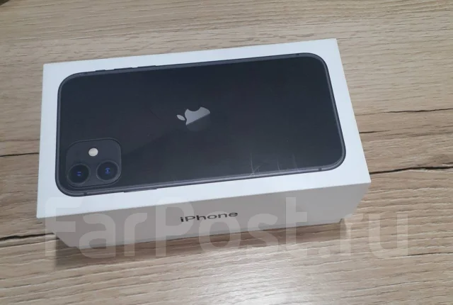 Apple iPhone 11. �/�, 64 ��, �������, 3G, 4G LTE, NFC ����