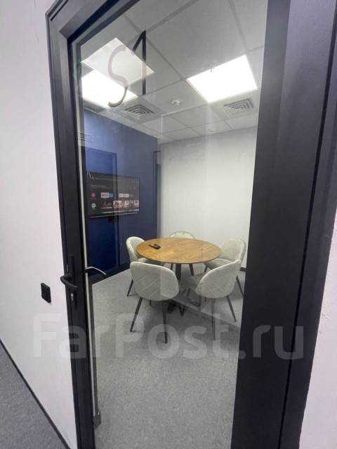 Аренда переговорной комнаты (коворкинг), 12,0 кв. м. все помещение в ...