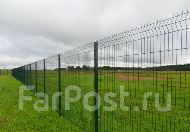 Монтаж заборов из 3d сетки. Монтаж свай. За 1 день в Артеме