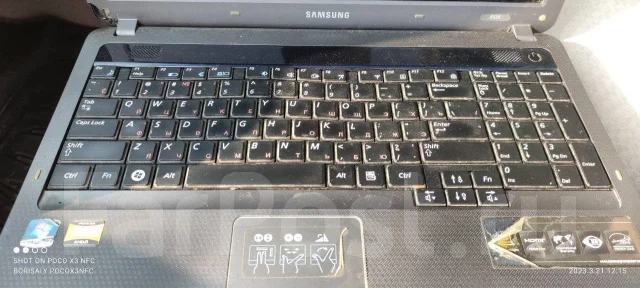 Samsung R525. 15.6", WiFi: 1 ����