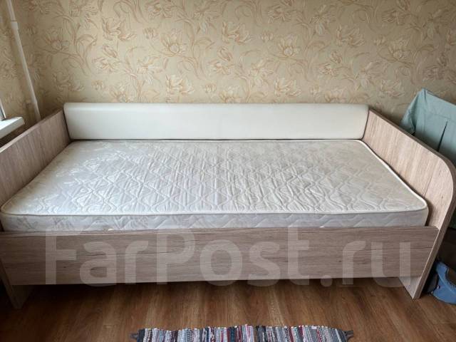 Кровать с ортопедическим матрасом одноместная, б/у, в наличии. Цена: 15 ...