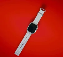 Apple Watch Ultra. GPS, NFC, IP67, IP68 ����