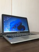 Asus. 15.6", 2,6����, ��� 8 ��, ���� 250���, WiFi: 1, Bluetooth: 1, ����������� �� 3��. ����