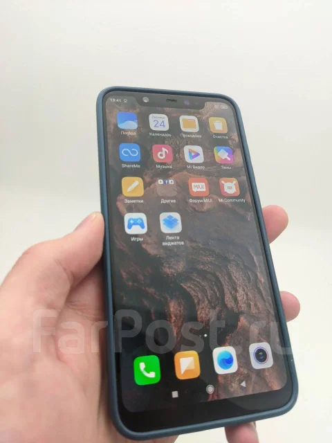 Xiaomi Mi8. �/�, 64 ��, �����, 3G, 4G LTE, 5G, Dual-SIM, ����������, NFC ����