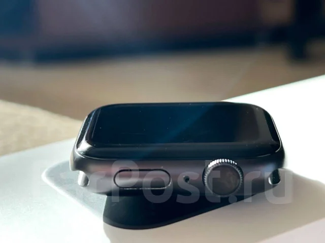 Apple Watch Series 4. GPS, NFC, SIM-����� ����