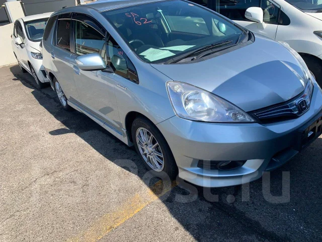 ����� Honda FIT Shuttle 2012 GP2 ����