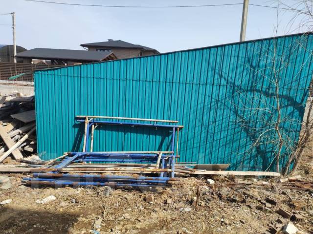 Бытовка, сарай, хозблок, б/у, в наличии. Цена: 60 000₽ во Владивостоке