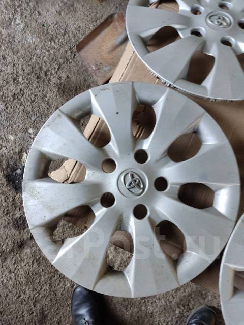 Продам комплект колпаков на колеса R15 - Колпаки во Владивостоке