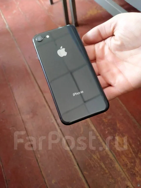 Apple iPhone 8. �/�, 64 ��, ������, 3G, 4G LTE, ����������, NFC ����