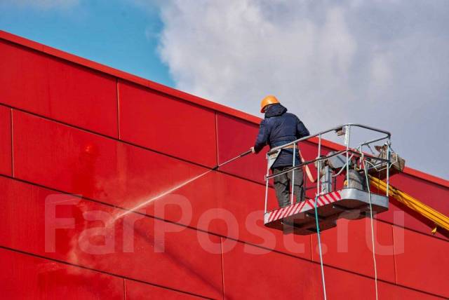 Мойка фасада, крыш / высотные работы во Владивостоке