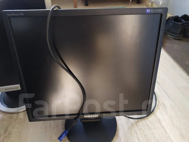 Samsung. 19", ���������� �� (LCD, LED, QLED) ����