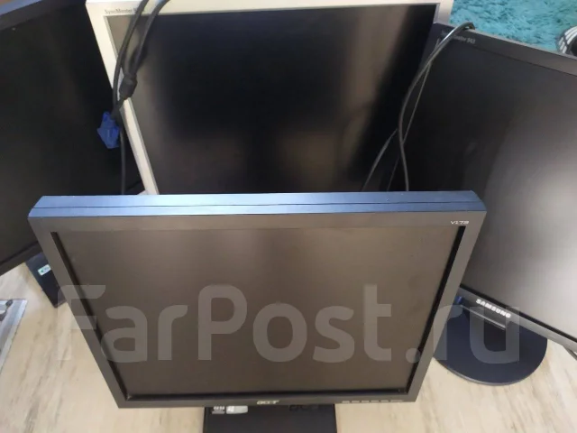 Samsung. 19", ���������� �� (LCD, LED, QLED) ����