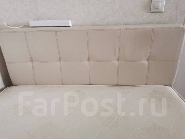 Кровать с матрасом 120 см * 200 см - Мебель во Владивостоке