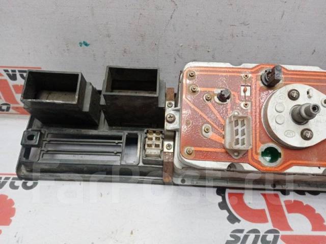 Полка панели приборов 2107 - 96 фото