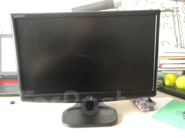 eMachines. 18.5", ���������� �� (LCD, LED, QLED) ����