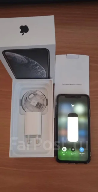 Apple iPhone Xr. �/�, 64 ��, ������, 4G LTE ����