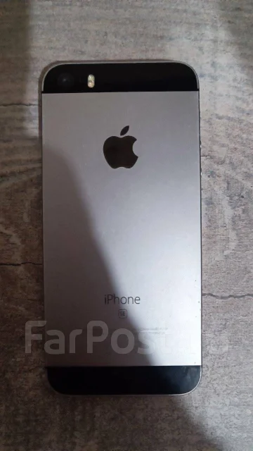 Apple iPhone SE. �/�, 32 ��, �����, 3G, 4G LTE ����