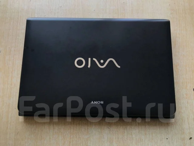 Sony VAIO SVE151J11V. 15.6", 2,4����, ��� 8 ��, ���� 500���, WiFi: 1, Bluetooth: 1 ����
