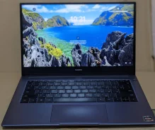 Huawei MateBook D 14. 14", ��� 8 ��, ���� 500���, WiFi: 1, Bluetooth: 1, ����������� �� 8��. ����