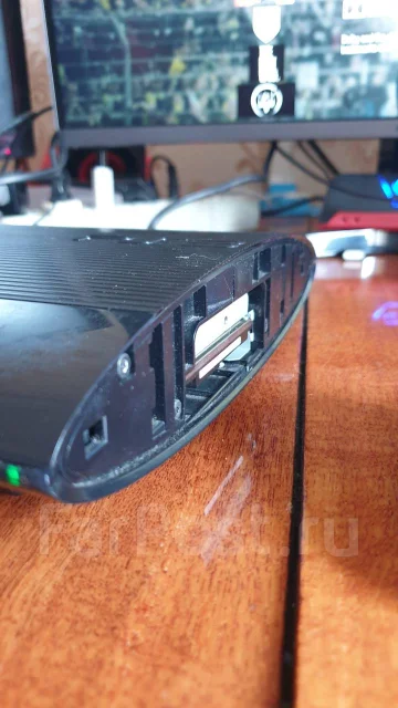 Sony PlayStation 3 Super Slim ����