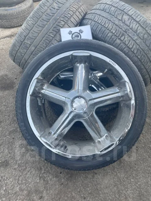 MOMO. 10.0x23", 6x139.7, ET-40, �� 106,1���. ����