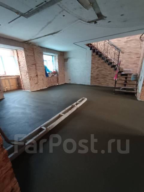 Полусухая стяжка пола во Владивостоке