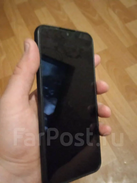 Realme C11. �/�, 32 ��, �����, 4G LTE, NFC ����