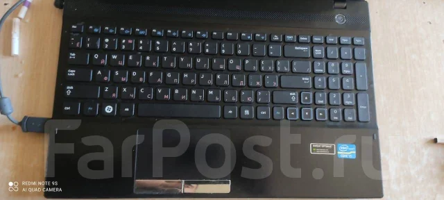 Samsung 300V5A. 15.6", 2,4����, ��� 8 ��, ���� 300���, WiFi: 1, Bluetooth: 1, ����������� �� 3��. ����