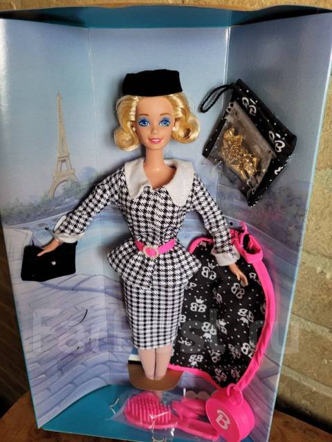 90 Barbie International Travel Doll Paris 1995 5 500