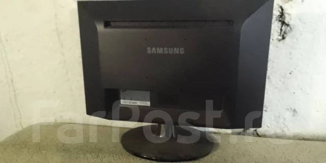 Samsung. 19", ���������� ��� (CRT) ����