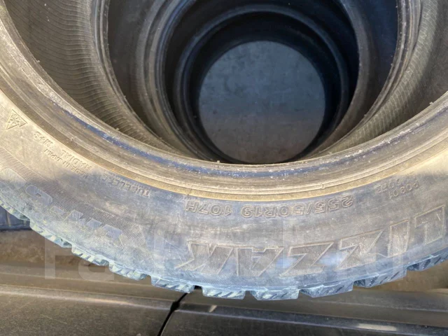 Bridgestone Blizzak LM-60. �����������, 2011 ���, �/�, ����� 10 % ����