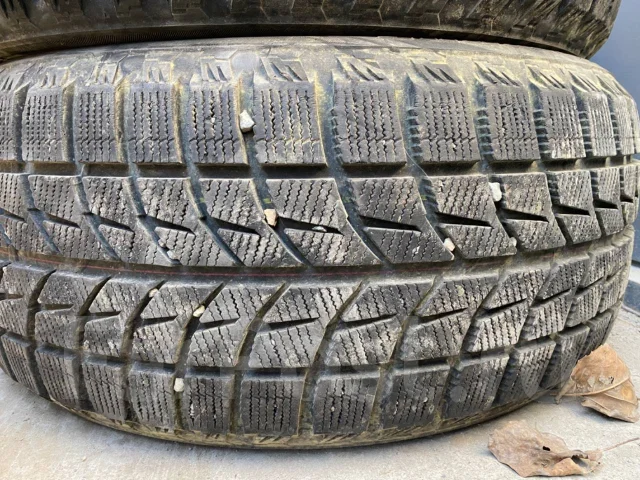 Bridgestone Blizzak LM-60. �����������, 2011 ���, �/�, ����� 10 % ����