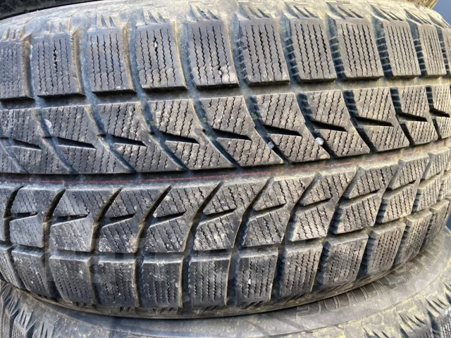 Bridgestone Blizzak LM-60. �����������, 2011 ���, �/�, ����� 10 % ����