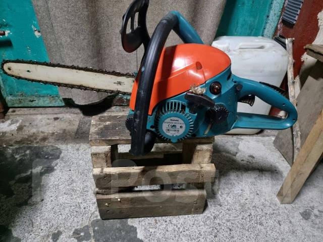 Бензопила Makita DCS4610-40, б/у, в наличии. Цена: 7 990₽ во Владивостоке