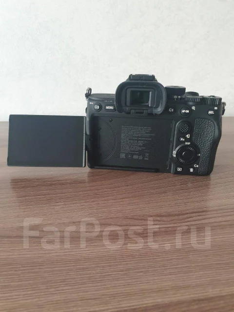 Sony Alpha ILCE-7 IV Body ����