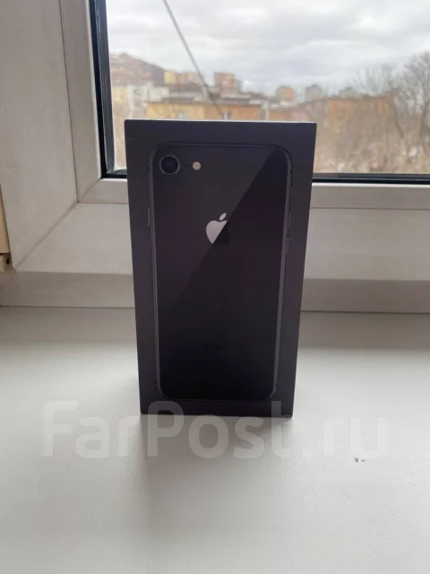 Apple iPhone 8. �/�, 64 ��, ������, 3G, 4G LTE, NFC ����
