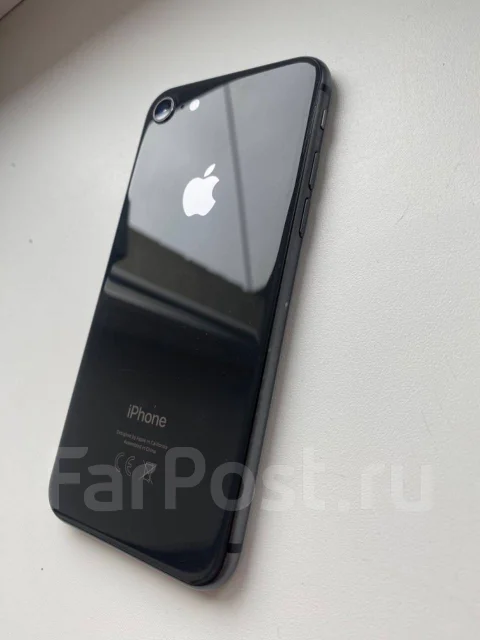 Apple iPhone 8. �/�, 64 ��, ������, 3G, 4G LTE, NFC ����
