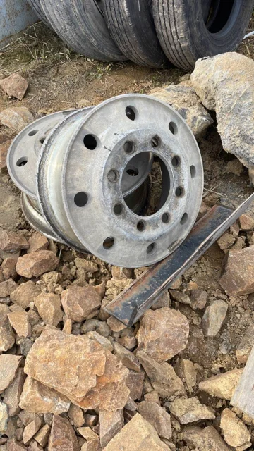 Alcoa. 8.25x22.5", 8x114.3, ET-76, �� 75���. ����
