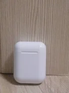 Apple AirPods ����